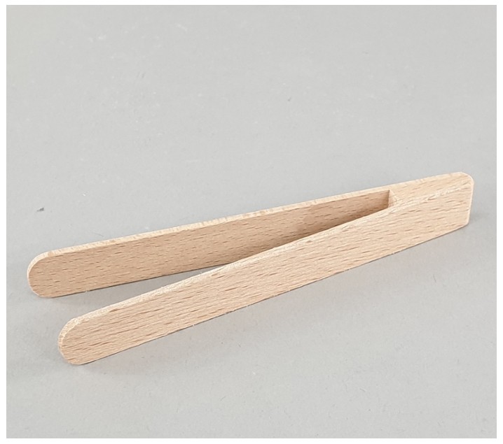 Pinça de fusta