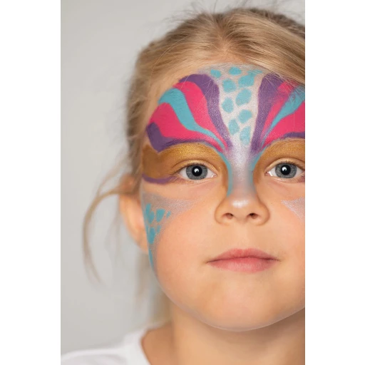 Lapiz de maquillaje plateado Namaki