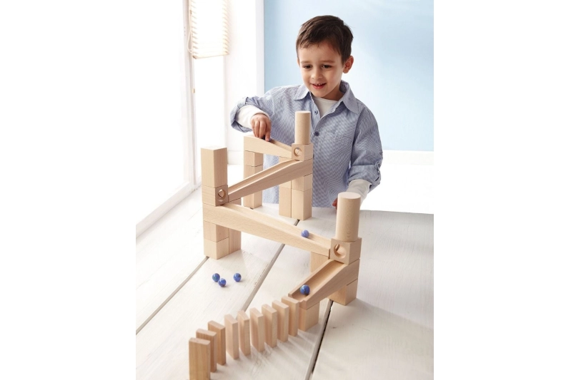 Circuit de fusta tobogan de boles