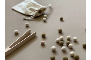 BOLAS DE FIELTRO - 93 u. OS BRU