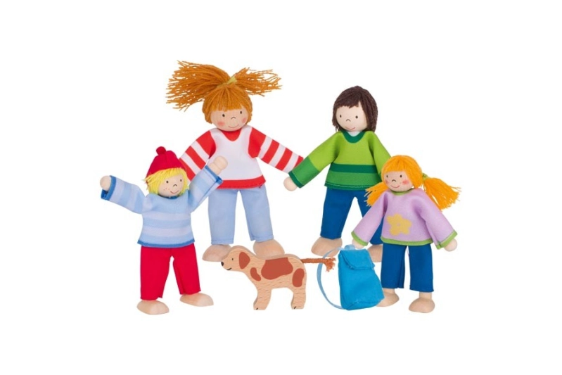 Familia de muñecos articulados