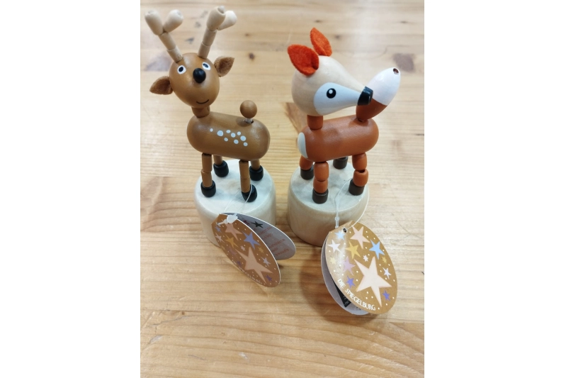 Animal articulado ciervo y zorro