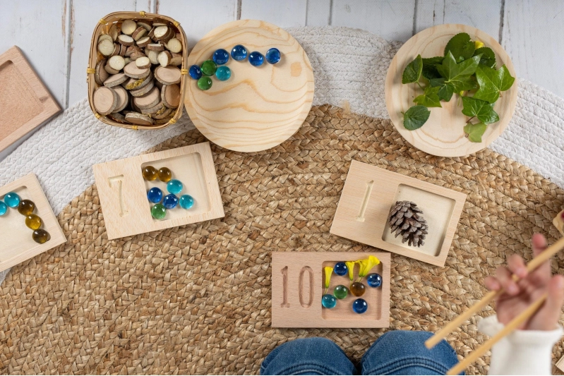 Pack de tablas de números. 10 fichas de madera con numeros del 1 al 10