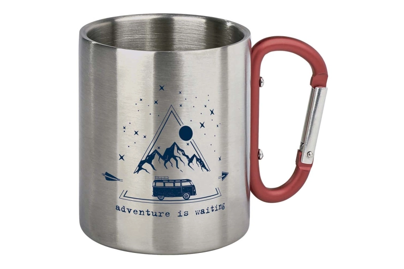 Taza con mosquetón adventure is waiting