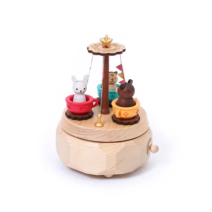 Caja de música de madera: Tazas