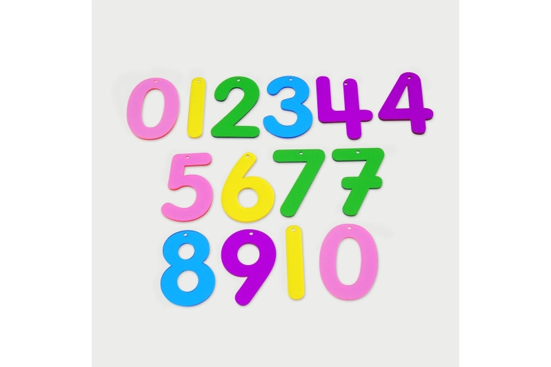 Números acrílics arc de Sant Martí