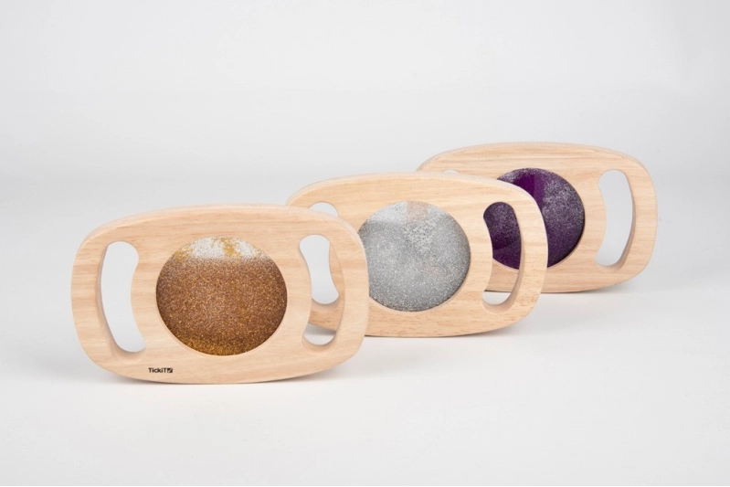 3 PANELES DE PURPURINA CON ASAS