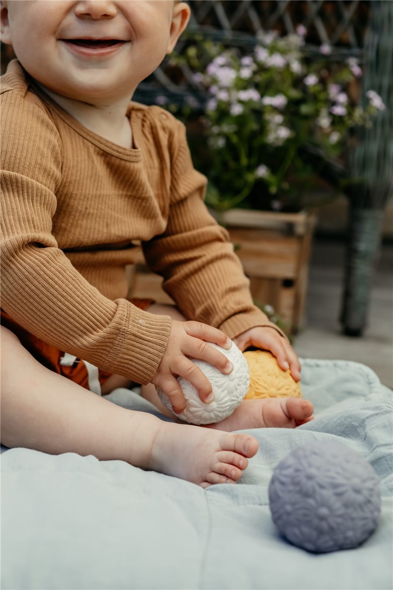 BOLA SENSORIAL FLORAL LILA