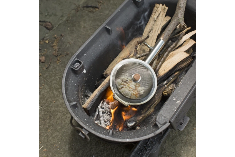 Pop corn maker Huckleberry