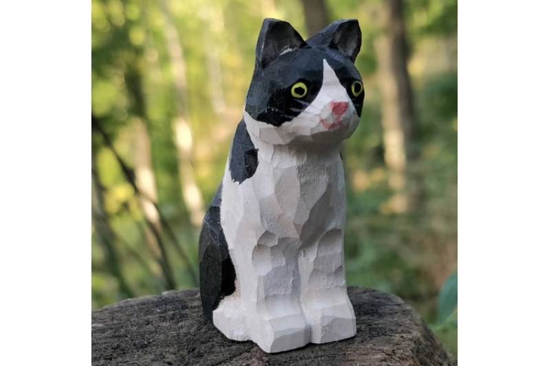 Gato blanco y negro de madera Wudimals