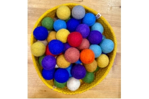Bola de feltre de colors