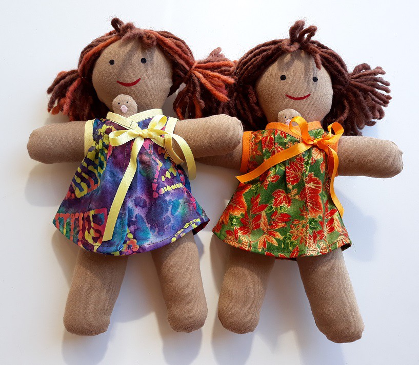 NINA MIGJORN AMB NADÓ, PART VAGINAL DE PELL BRUNA