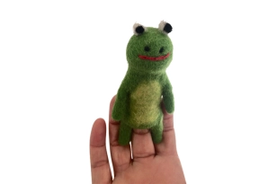 Marioneta de dedo de sapo