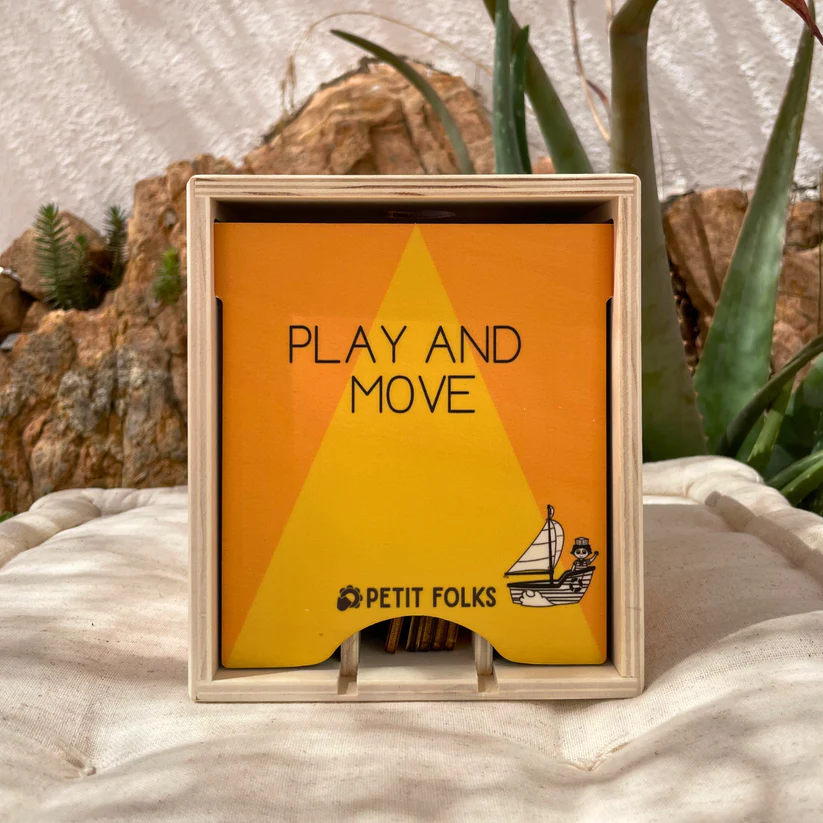 Petits Folks. Play and move (edició en anglès)