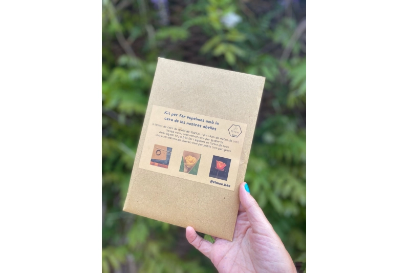 Kit para hacer una vela en forma de rosa con cera de abeja 2 láminas