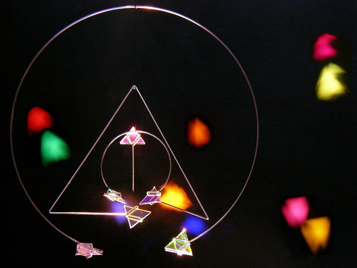 Mòbil amb vidres de colors