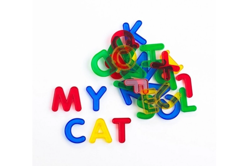 Pack de letras transparentes mayúsculas