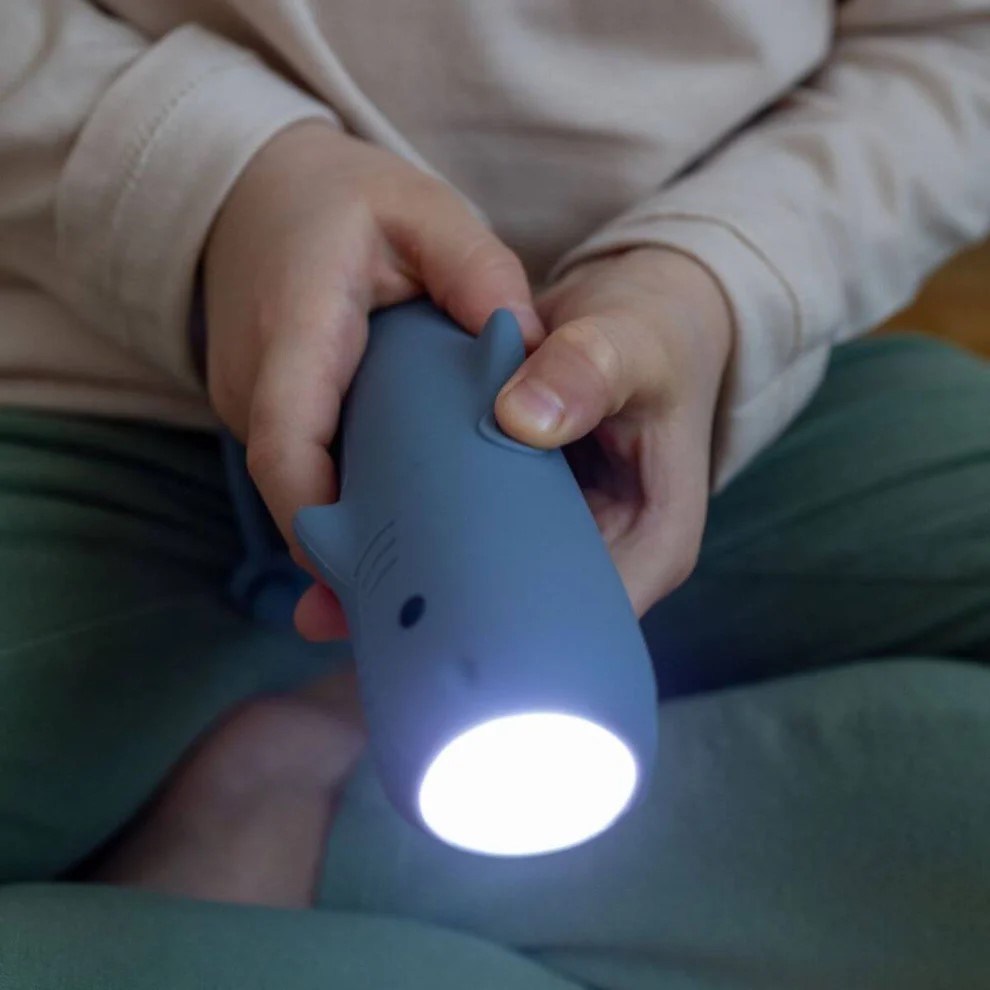 Llanterna de silicona Sharky