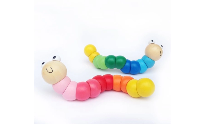 Gusano de colores articulado