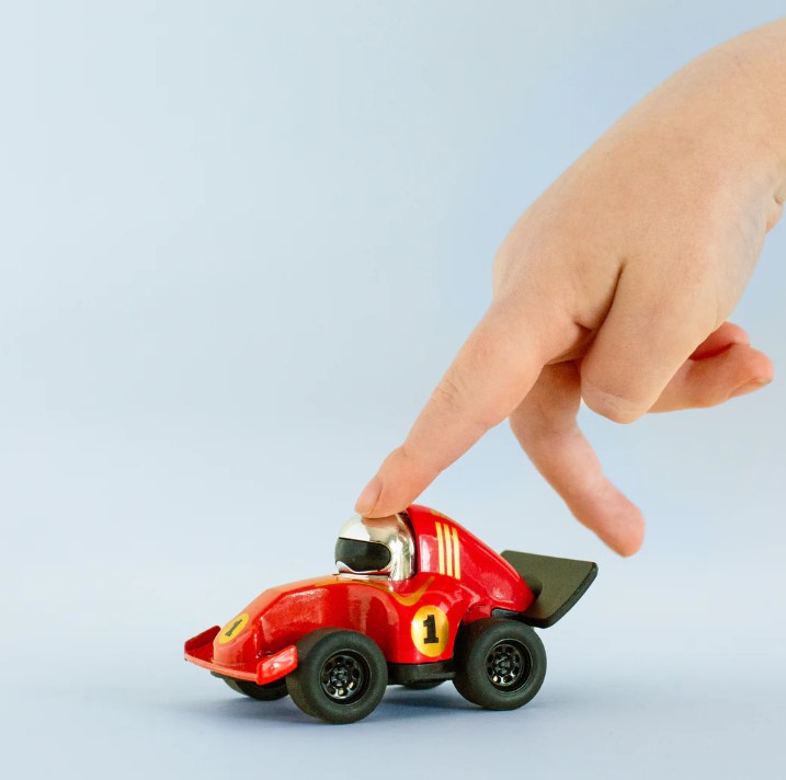 Coche de carreras rojo Tiger Tribe