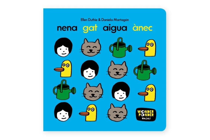 Nena gat aigua ànec