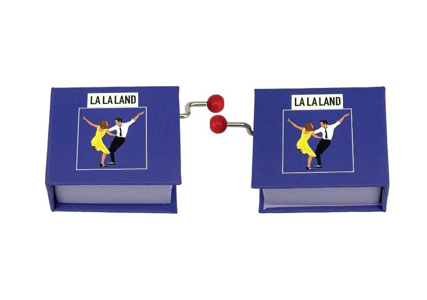 Cajita musical en LA LALAND