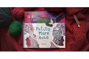 Petita, Mare, Àvia