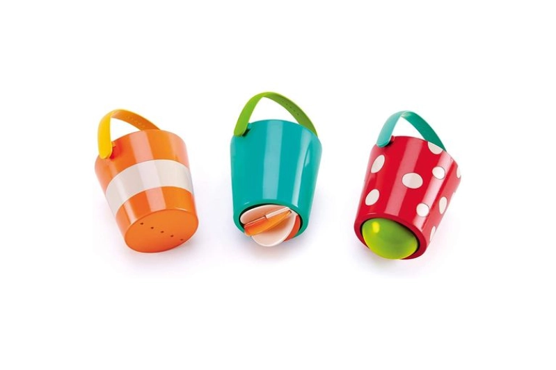 Cubells petits per jugar amb aigua