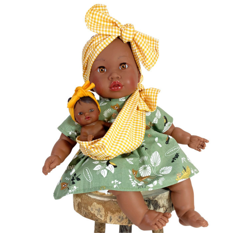 Nina Alika amb bebè estampat 40 cm