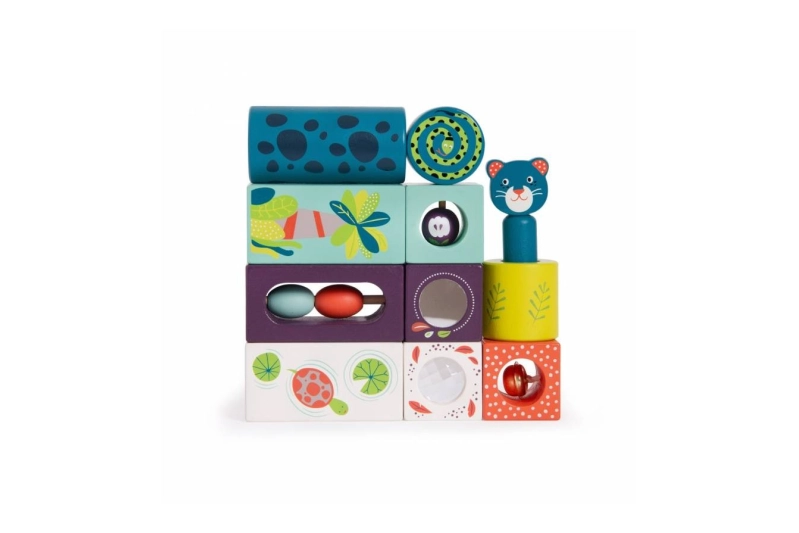 Cubos apilables con actividades